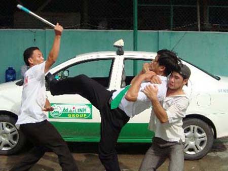 15 tuổi giết người cướp taxi ở Bắc Ninh hình 1